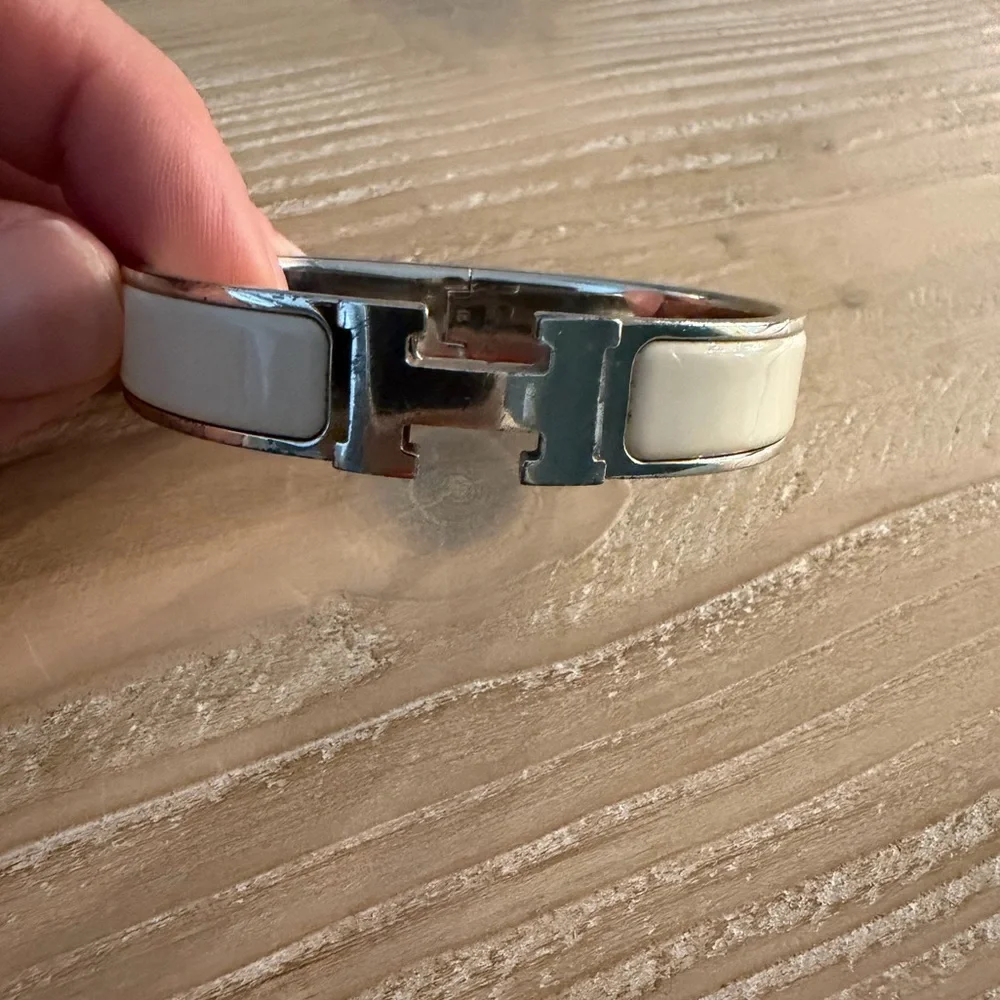 Authentic Hermes Clic H Bracelet- White Enamel - Picture 2 of 7